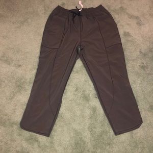 Lululemon olive green capris